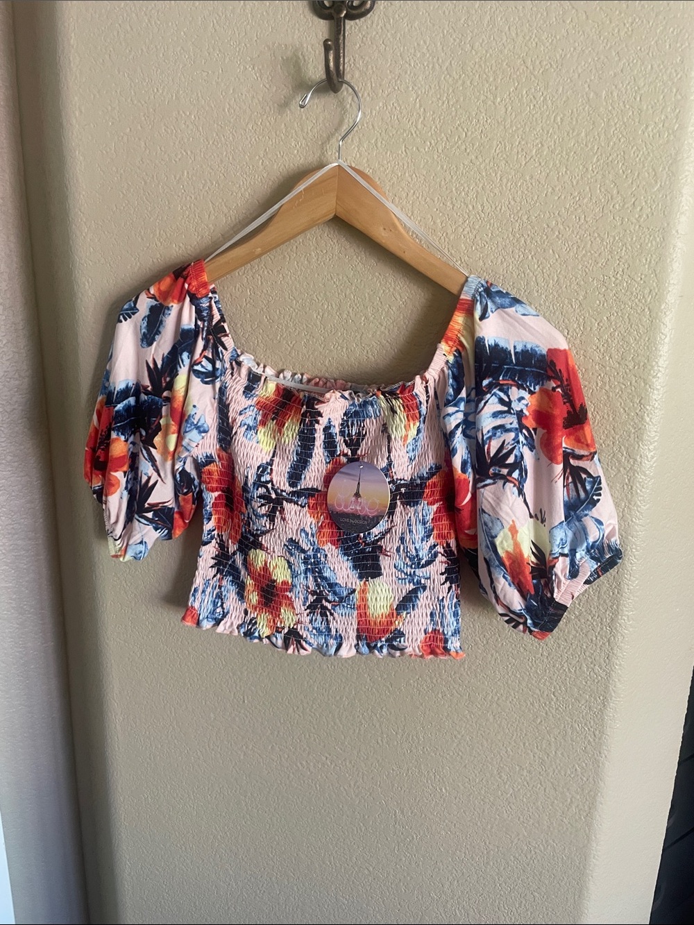 Love By Design Floral Smocked Puff-Sleeve Crop Top Size M